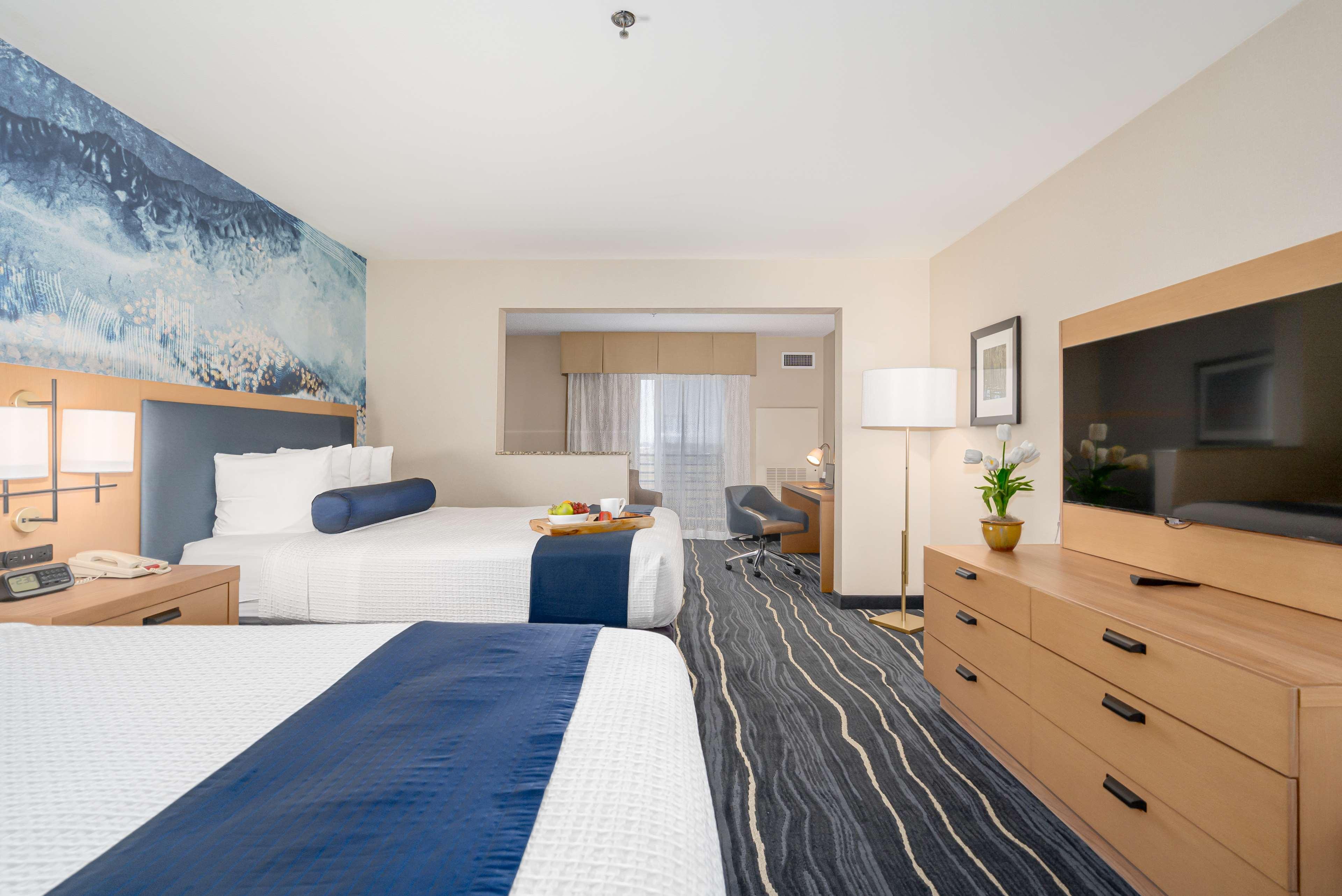 Best Western Plus Marina Gateway Hotel Нашенал-Сіті Екстер'єр фото
