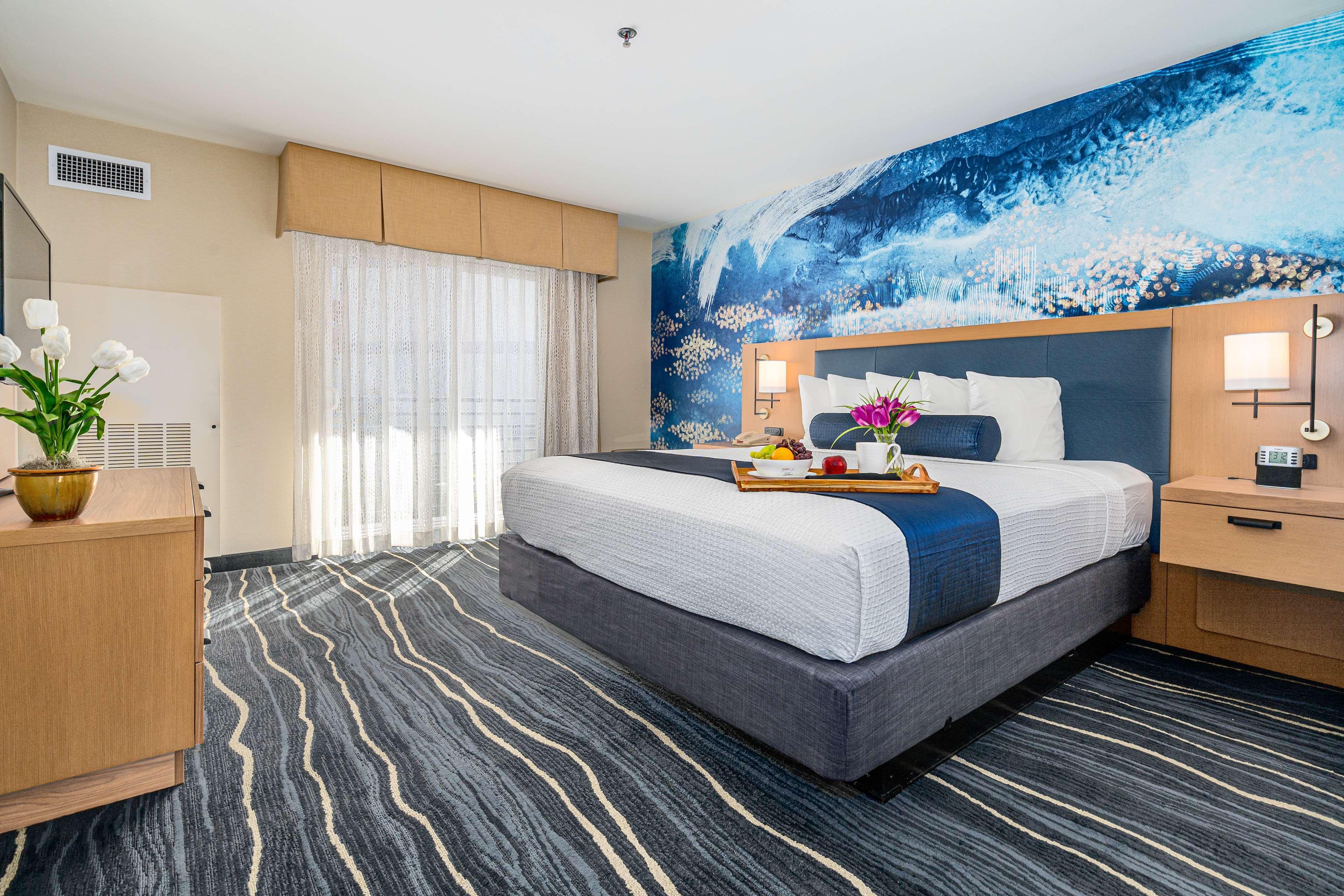 Best Western Plus Marina Gateway Hotel Нашенал-Сіті Екстер'єр фото
